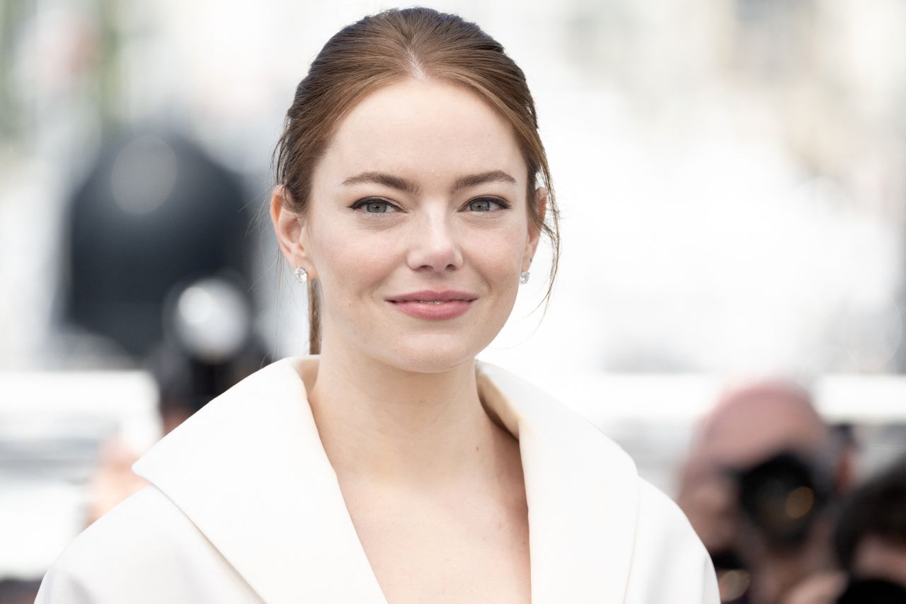 EMMA STONE AT KINDS OF KINDNESS PHOTOCALL IN CANNES FILM FESTIVAL10